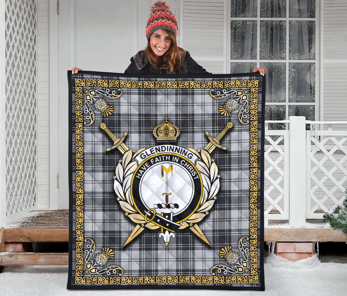 Glendinning Tartan Crest Premium Quilt - Celtic Thistle Style