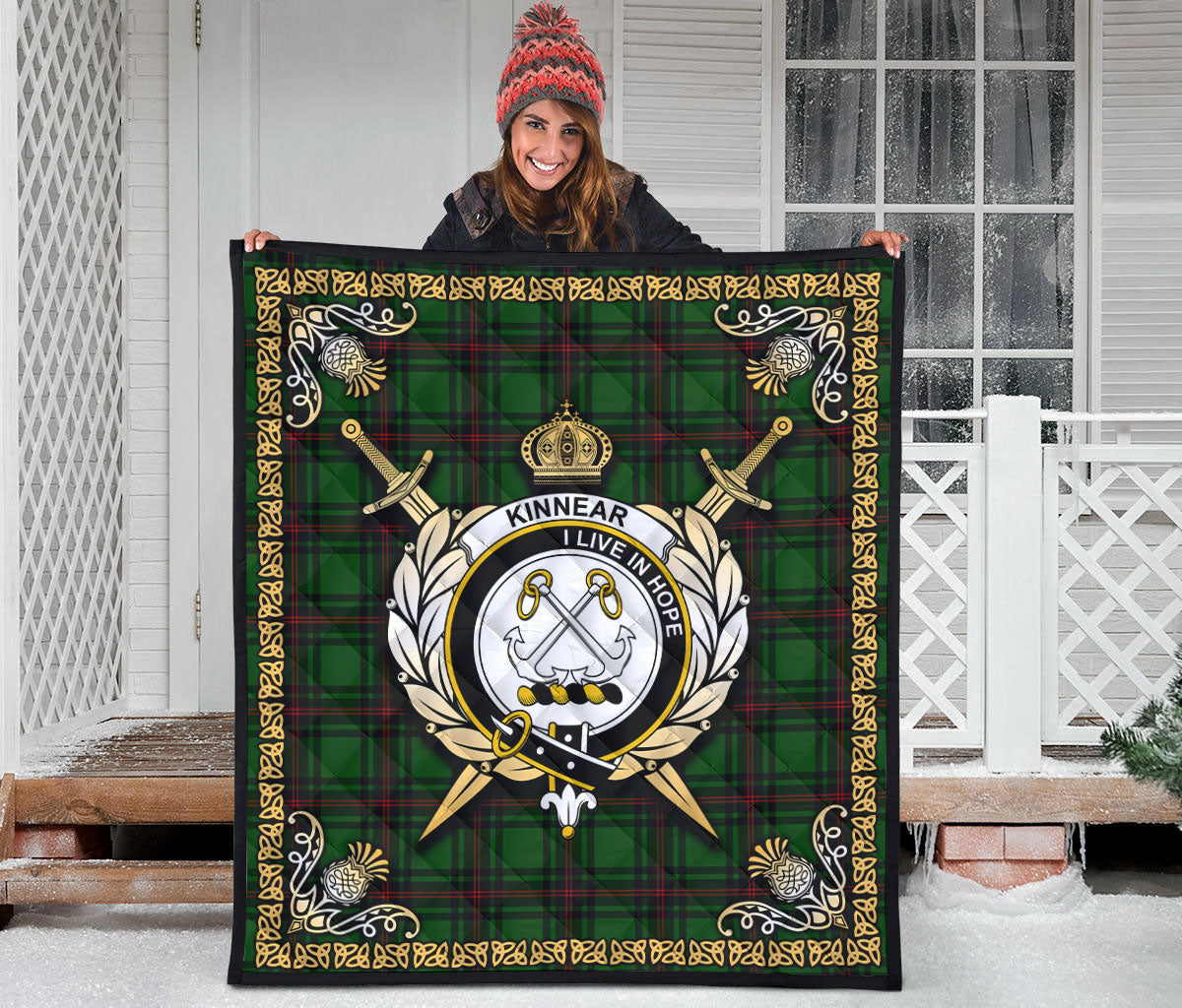 Kinnear Tartan Crest Premium Quilt - Celtic Thistle Style