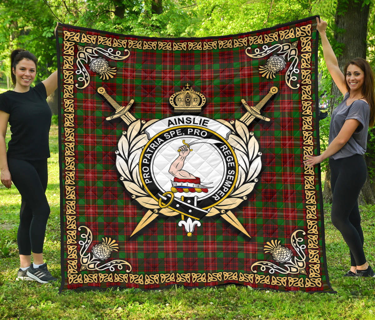 Ainslie Tartan Crest Premium Quilt - Celtic Thistle Style