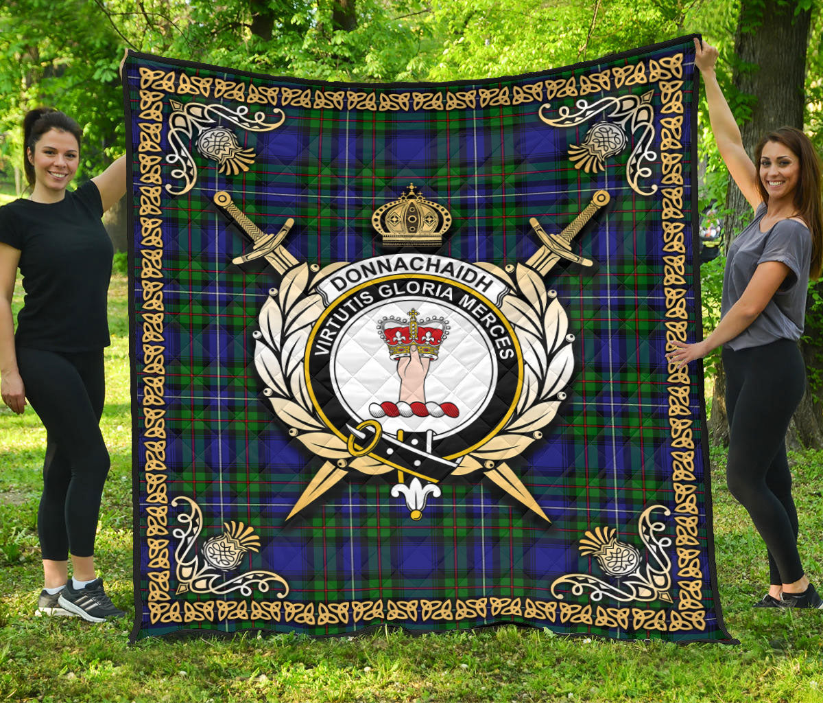 Donnachaidh Tartan Crest Premium Quilt -  Celtic Thistle Style