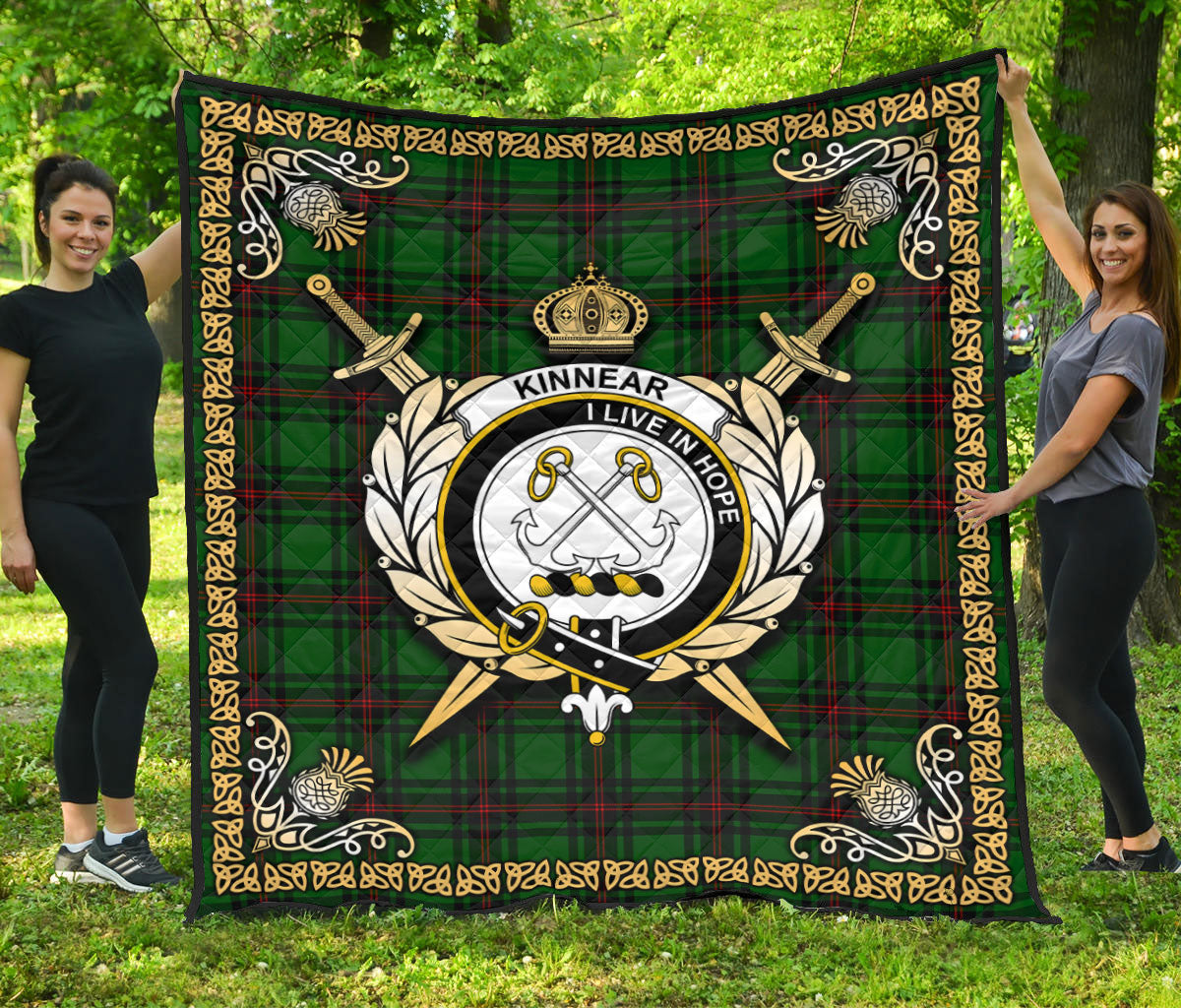 Kinnear Tartan Crest Premium Quilt - Celtic Thistle Style