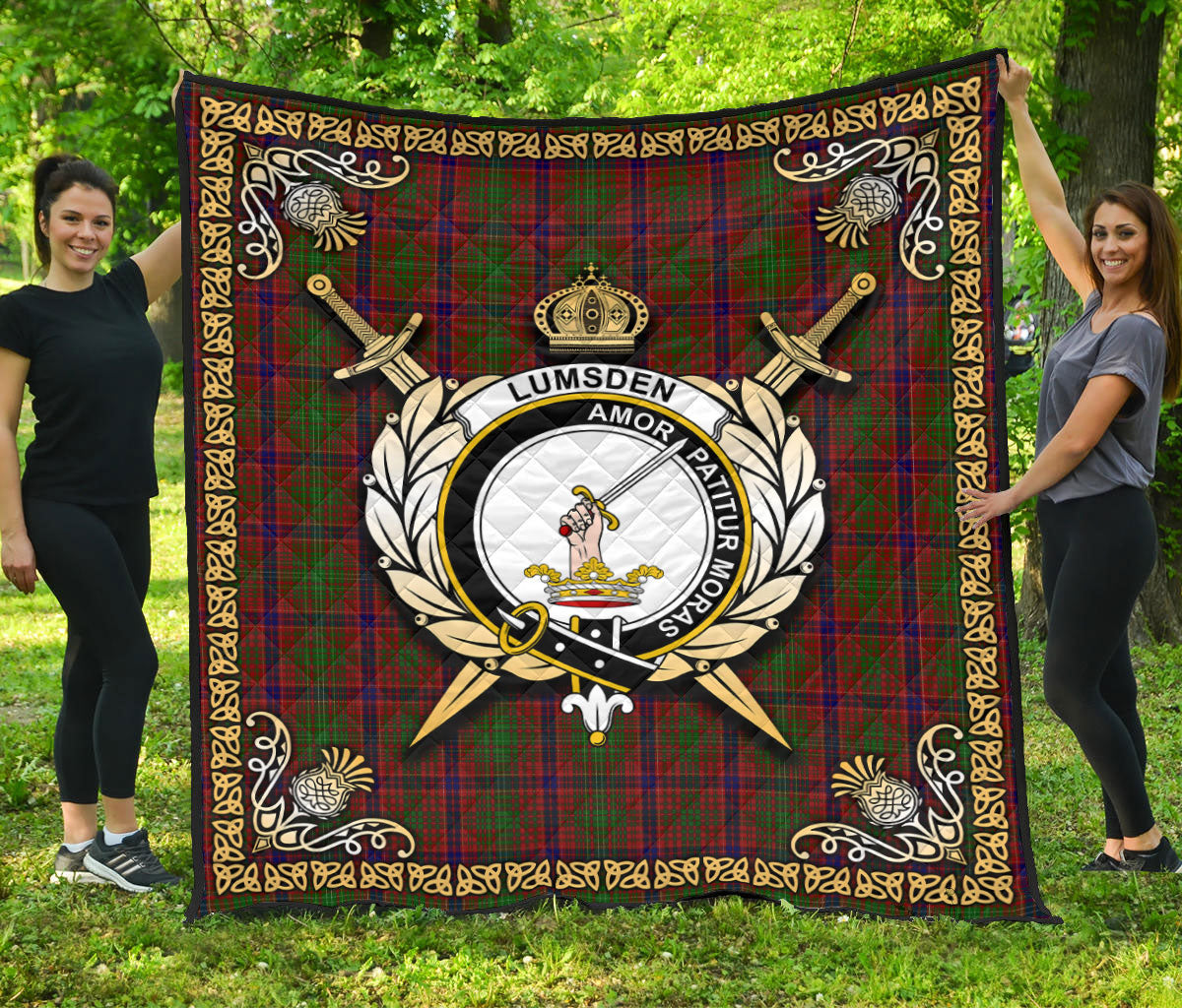 Lumsden Tartan Crest Premium Quilt - Celtic Thistle Style