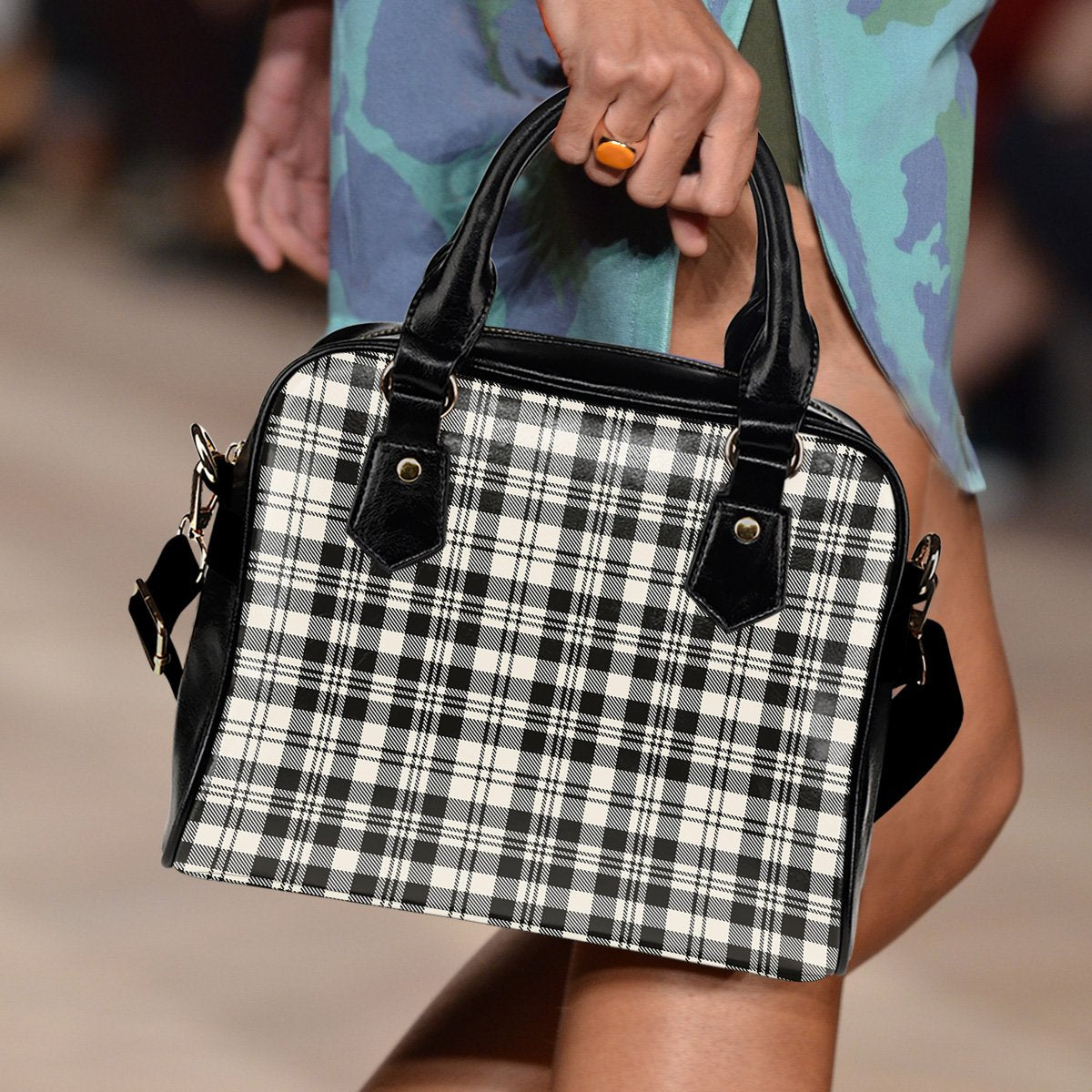 Scott Black & White Ancient Tartan Shoulder Handbags