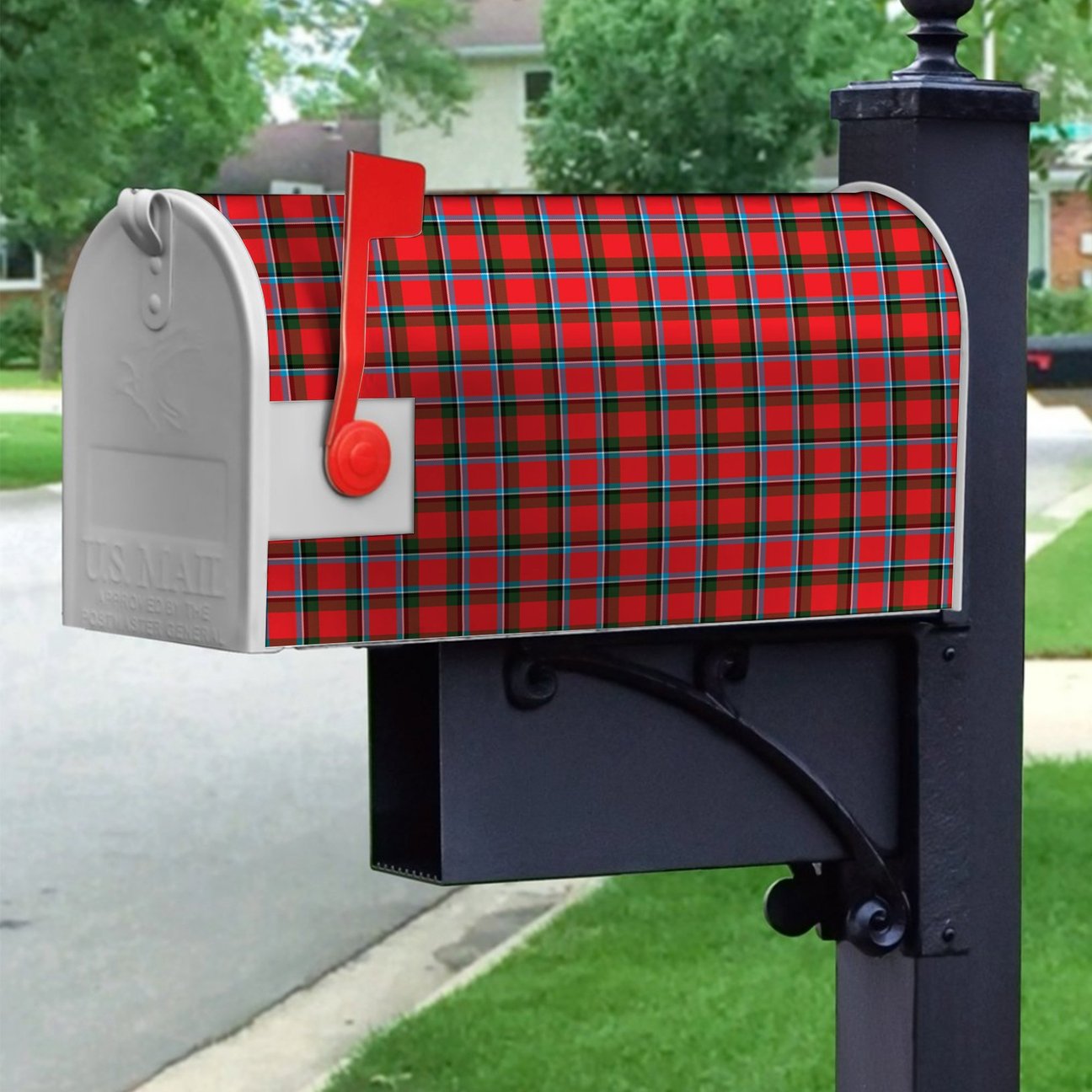 Sinclair Modern Tartan Crest Mailbox