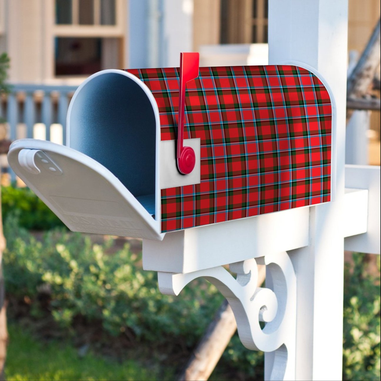 Sinclair Modern Tartan Crest Mailbox