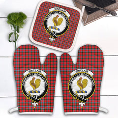 Sinclair Modern Tartan Crest Oven Mitt And Pot Holder (2 Oven Mitts + 1 Pot Holder)