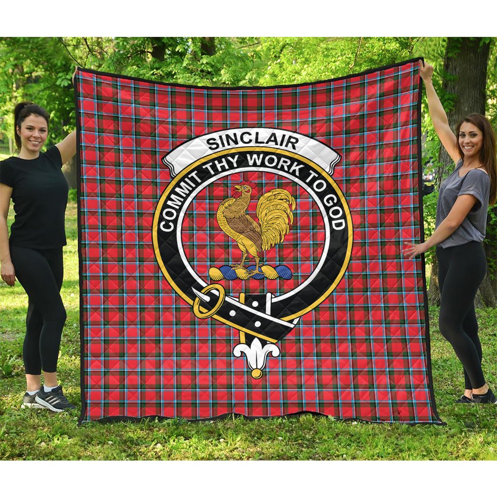 Sinclair Modern Tartan Crest Quilt