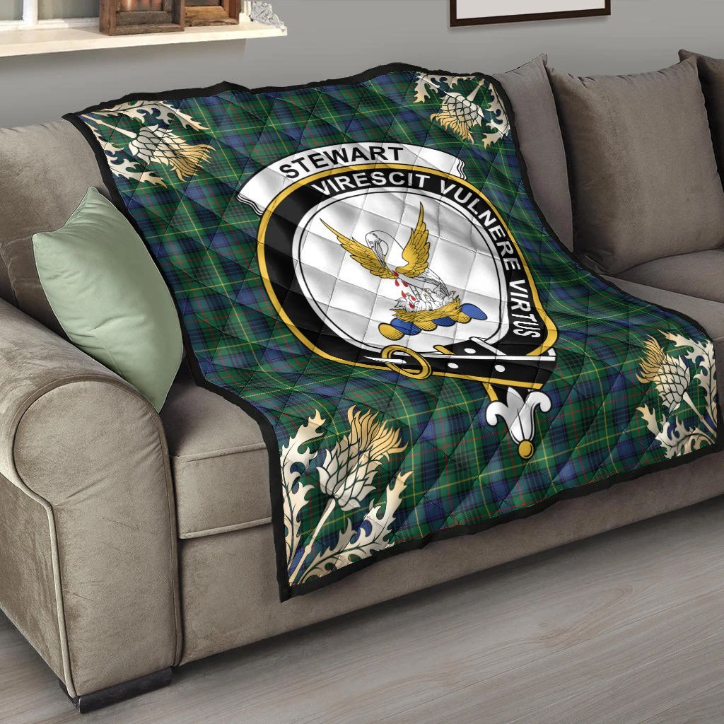 Stewart Hunting Modern Tartan Crest Premium Quilt - Gold Thistle Style