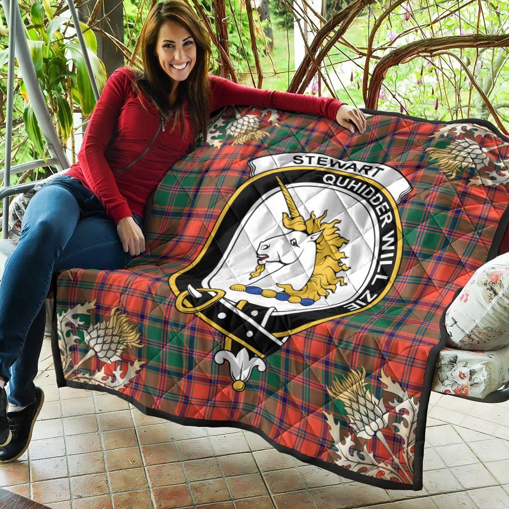 Stewart of Appin Ancient Tartan Crest Premium Quilt - Gold Thistle Style