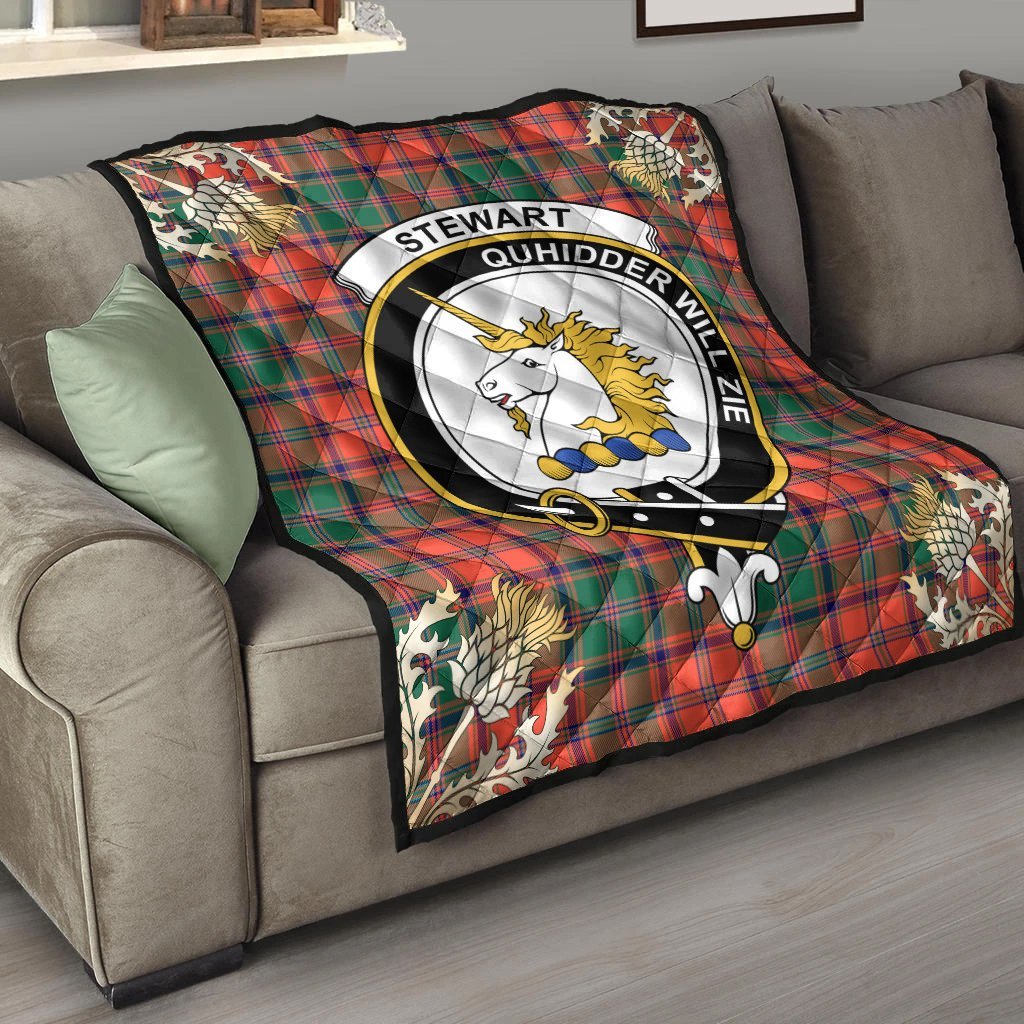 Stewart of Appin Ancient Tartan Crest Premium Quilt - Gold Thistle Style
