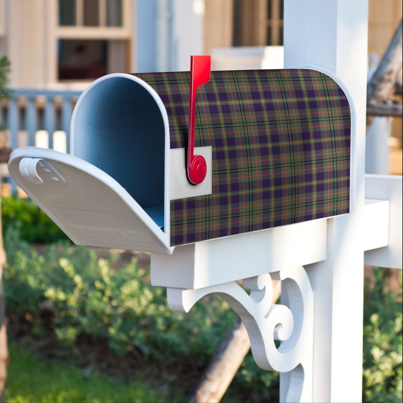 Tailyour Weathered Tartan Crest Mailbox