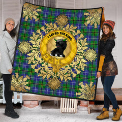 Turnbull Hunting Tartan Crest Premium Quilt - Gold Thistle Style