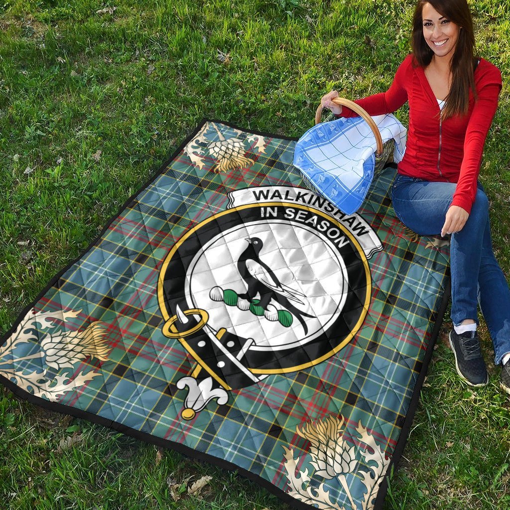 Walkinshaw Tartan Crest Premium Quilt - Gold Thistle Style