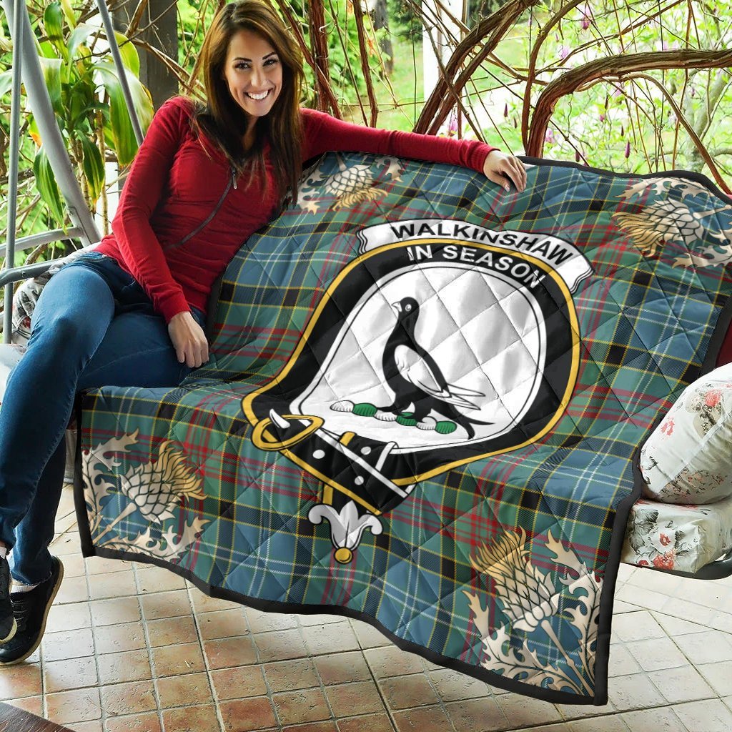 Walkinshaw Tartan Crest Premium Quilt - Gold Thistle Style