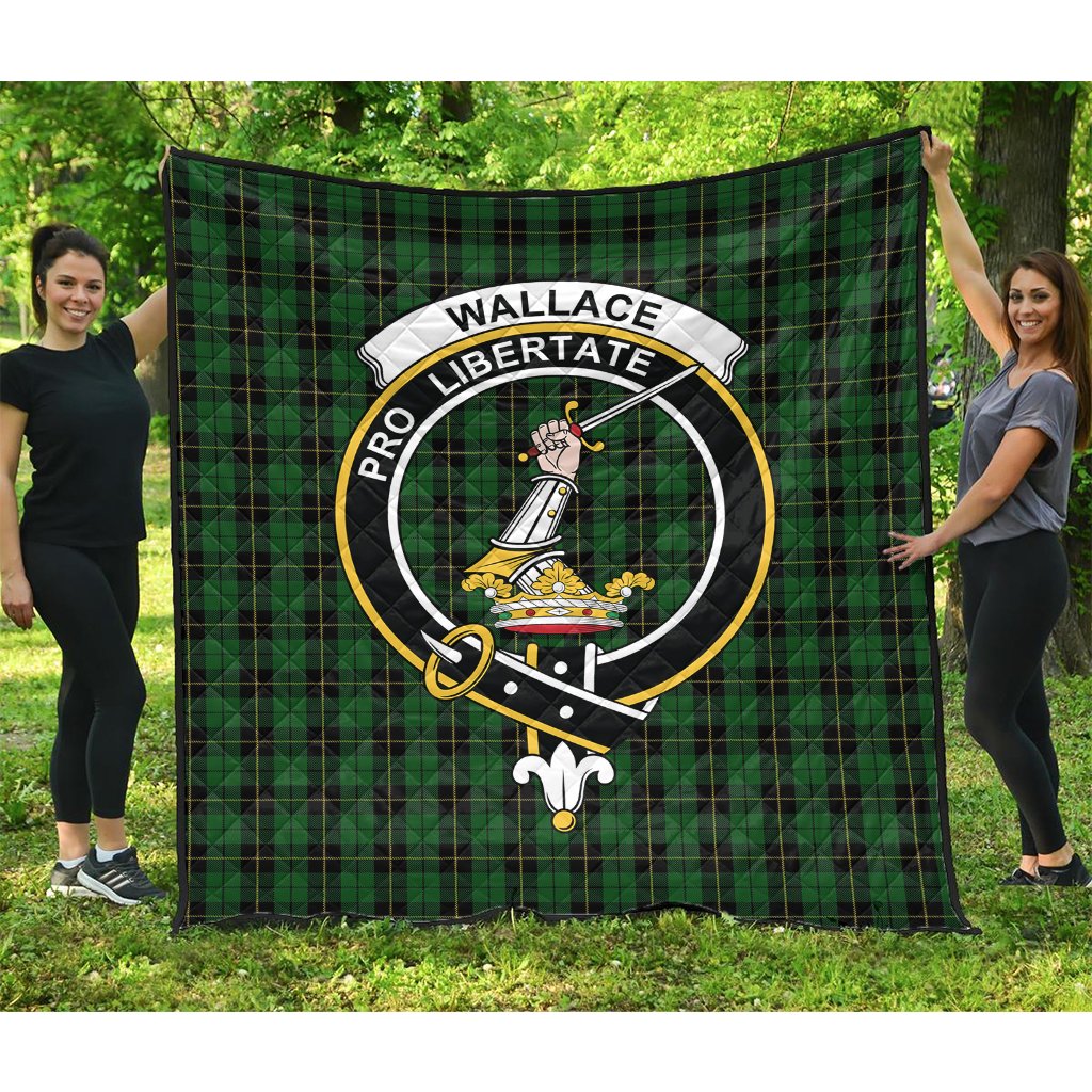 Wallace Hunting Tartan Crest Quilt