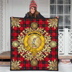 Wallace Weathered Tartan Crest Premium Quilt - Gold Thistle Style