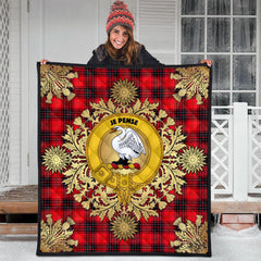 Wemyss Modern Tartan Crest Premium Quilt - Gold Thistle Style