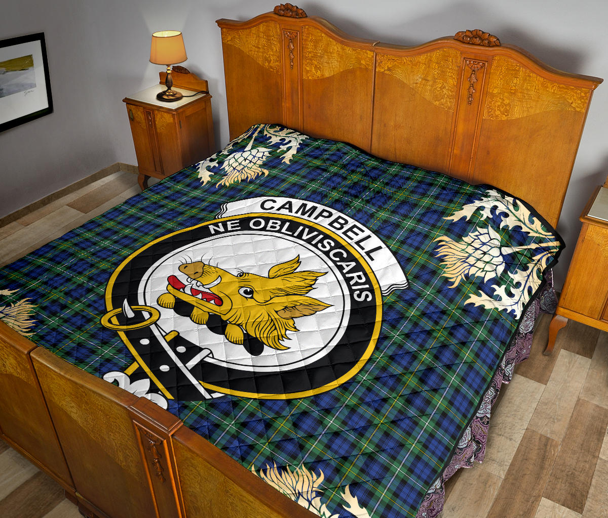 Campbell Argyll Ancient Tartan Crest Premium Quilt - Gold Thistle Style - SP
