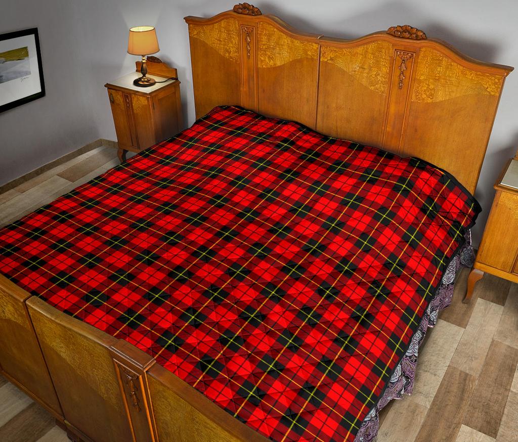 Wallace Hunting - Red Tartan Quilt