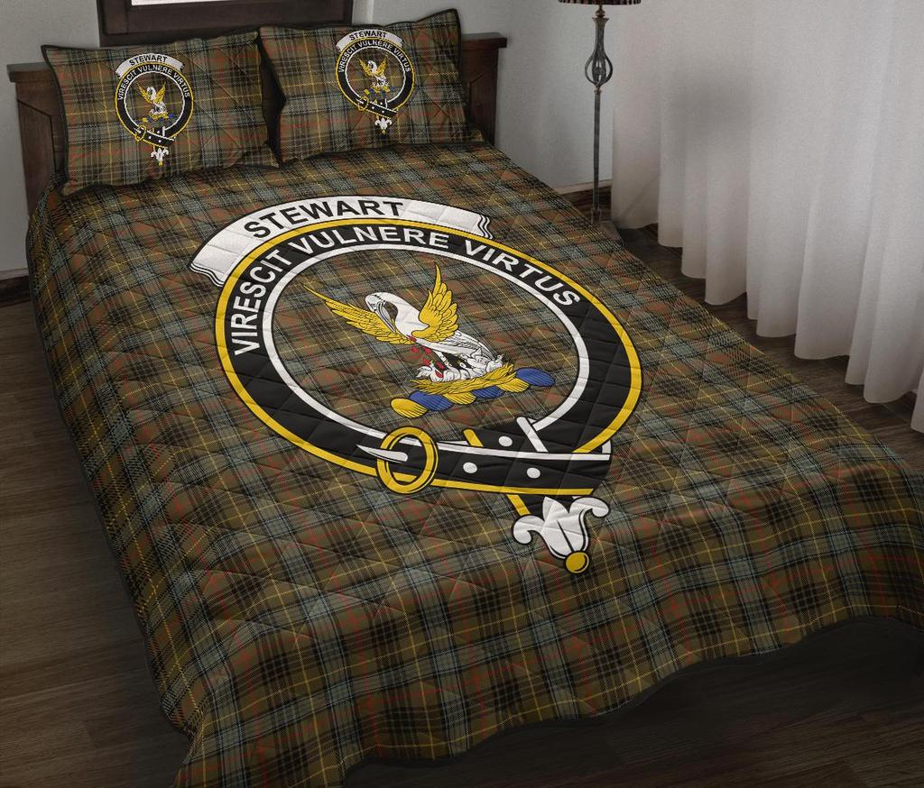 Stewart Hunting Weathered Tartan Crest Quilt Bed Set