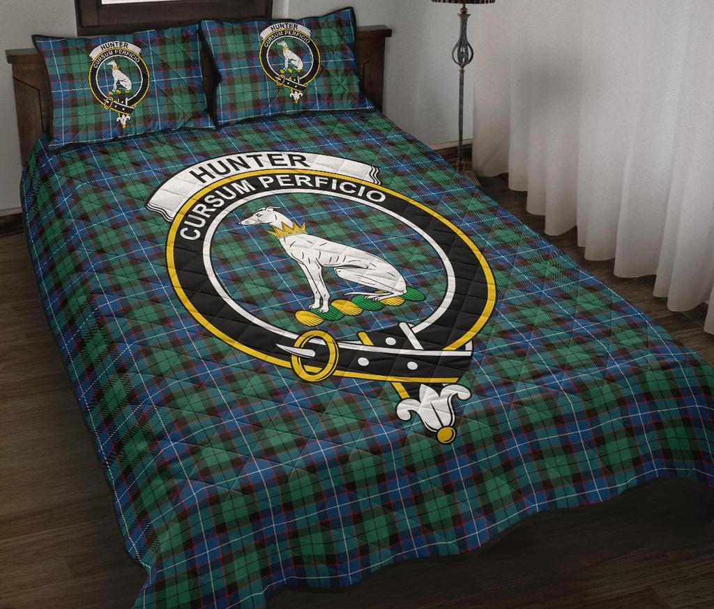 Hunter Ancient Tartan Crest Quilt Bed Set