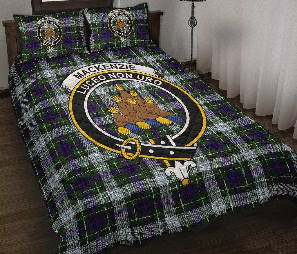 Mackenzie Dress Tartan Crest Quilt Bed Set