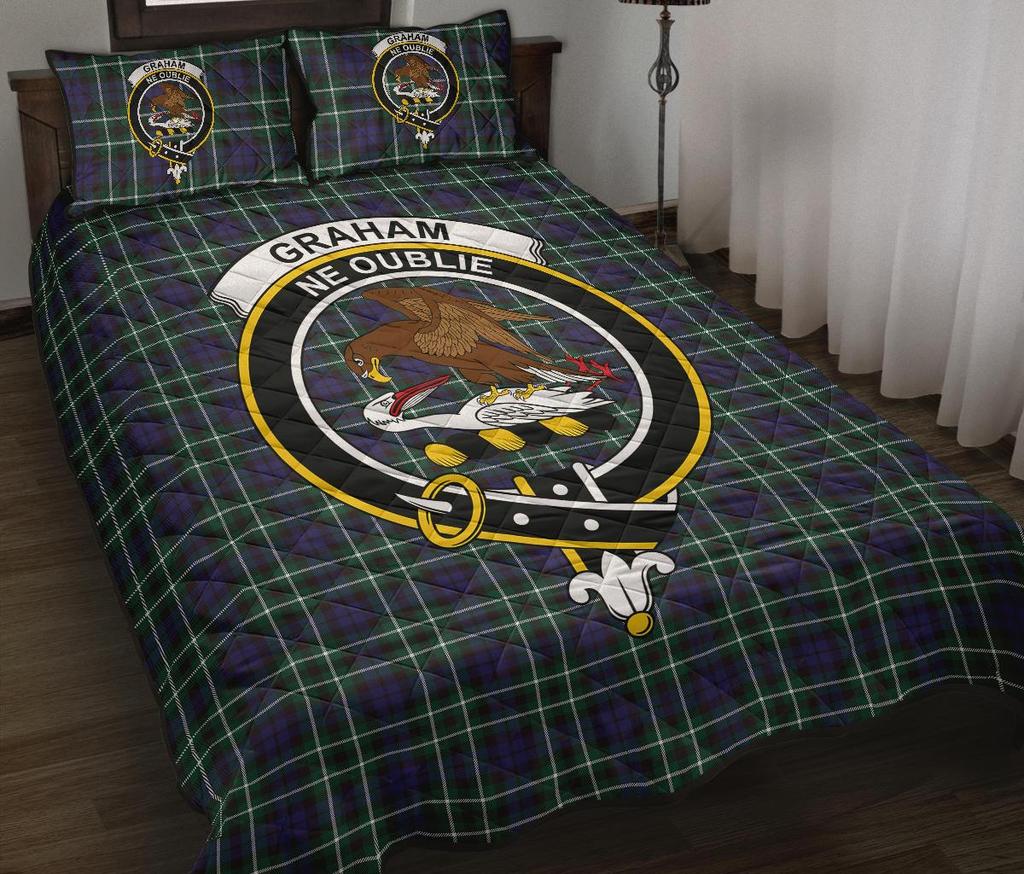 Graham of Montrose Modern Tartan Crest Quilt Bed Set