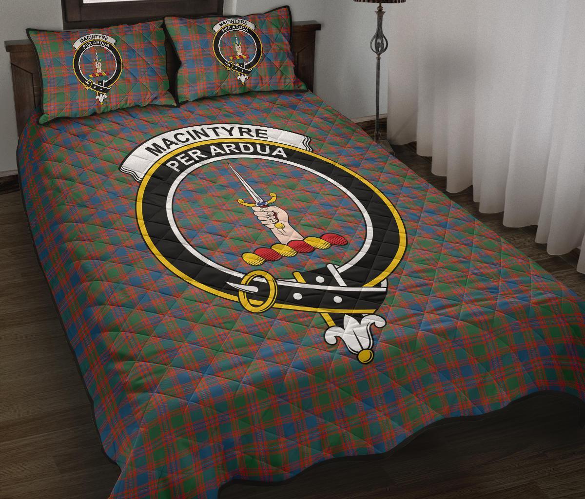 MacIntyre Ancient Tartan Crest Quilt Bed Set