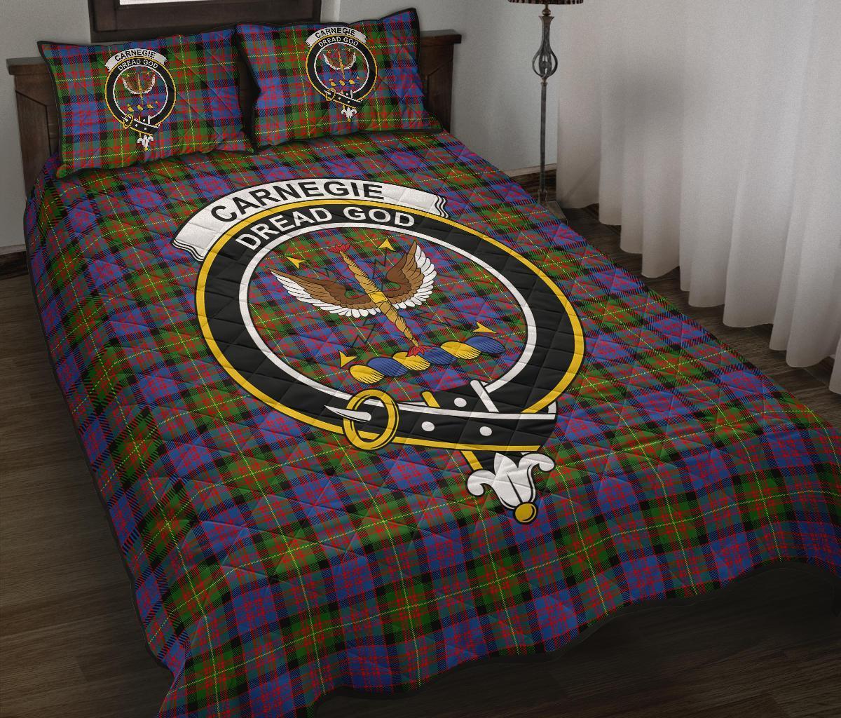 Carnegie Ancient Tartan Crest Quilt Bed Set