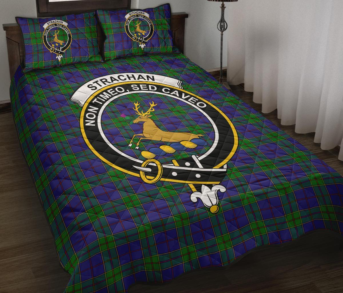 Strachan Tartan Crest Quilt Bed Set