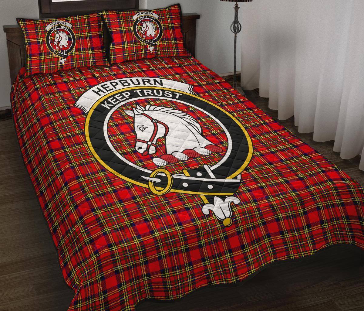 Hepburn Tartan Crest Quilt Bed Set