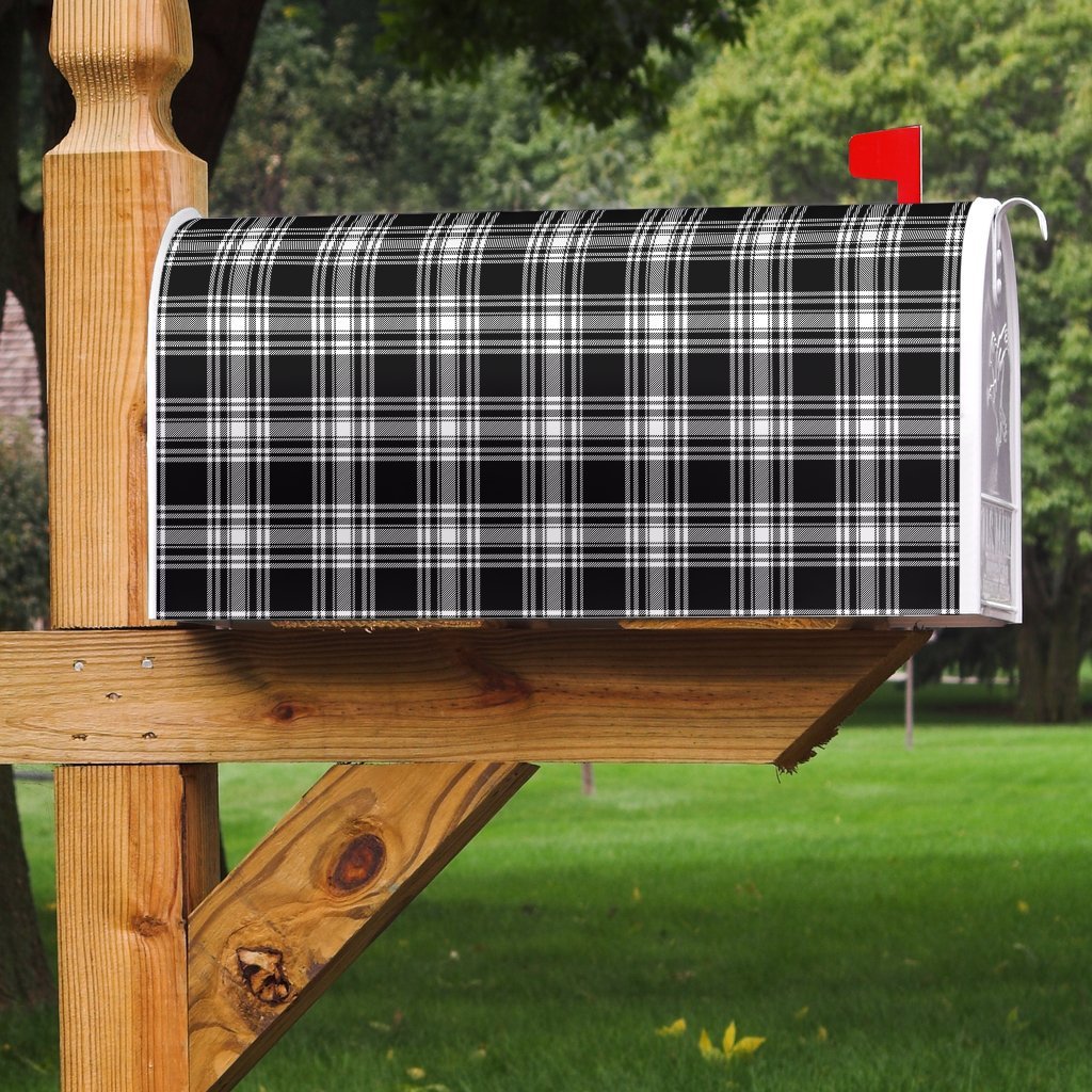 Menzies Black & White Modern Tartan Mailbox