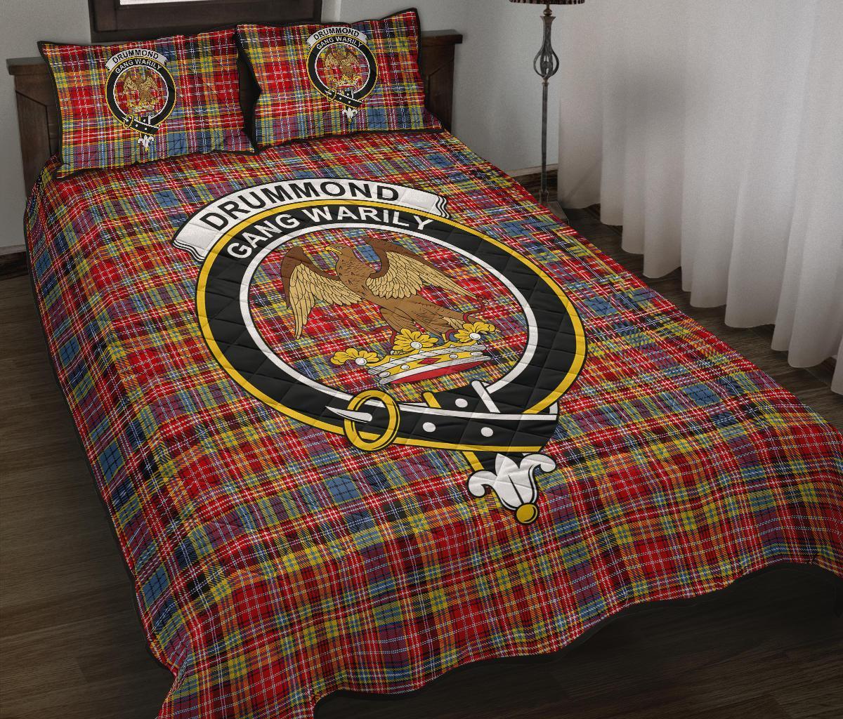 Drummond of Strathallan Tartan Crest Quilt Bed Set