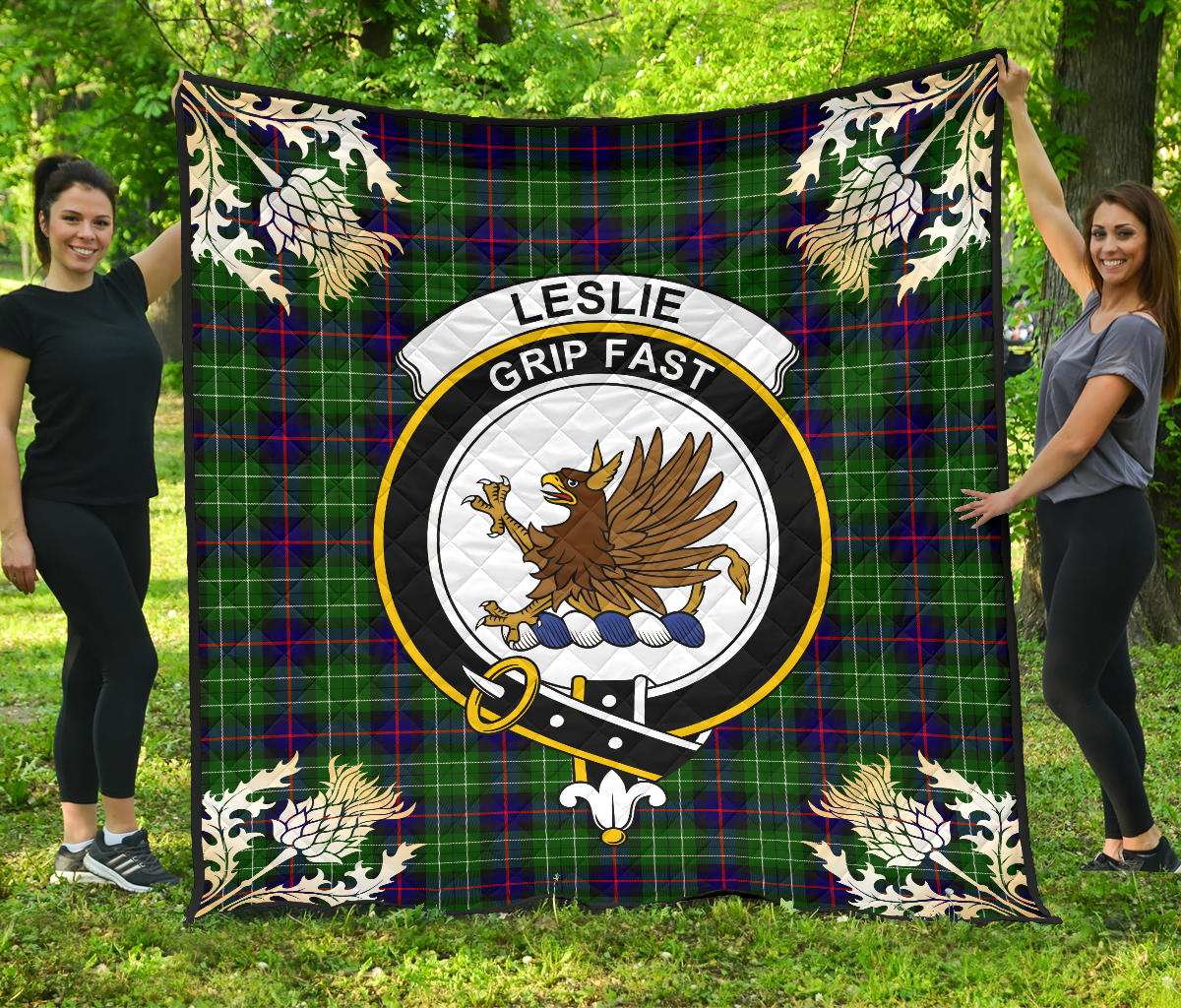 Leslie Hunting Tartan Crest Premium Quilt - Gold Thistle Style - SP