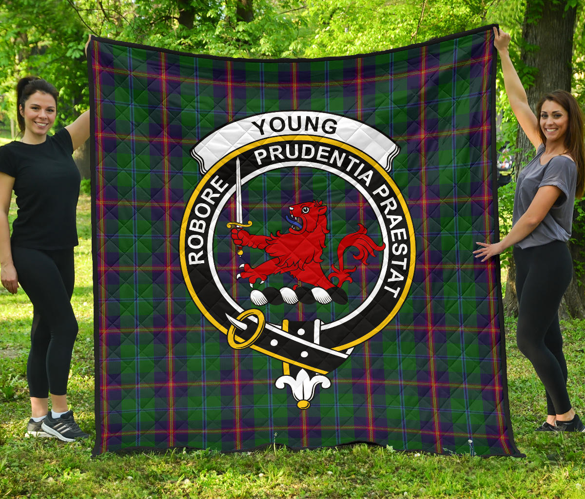 Young Tartan Crest Quilt - SP