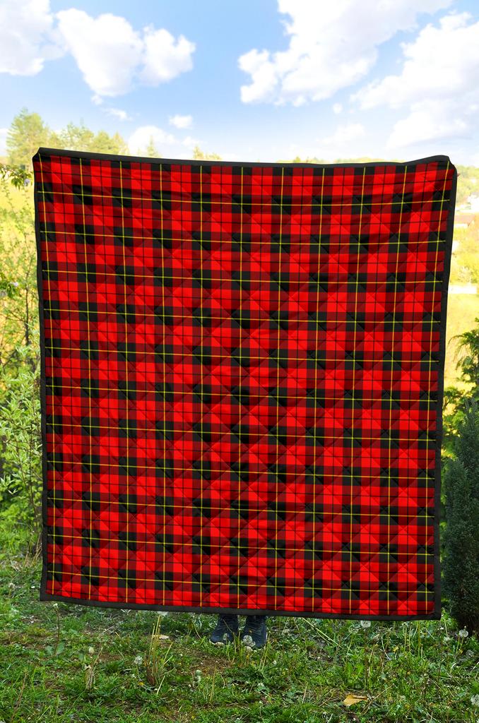 Wallace Hunting - Red Tartan Quilt