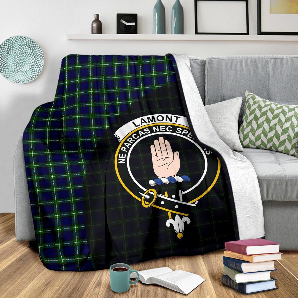 Lamont Modern Tartan Crest Blanket Wave Style