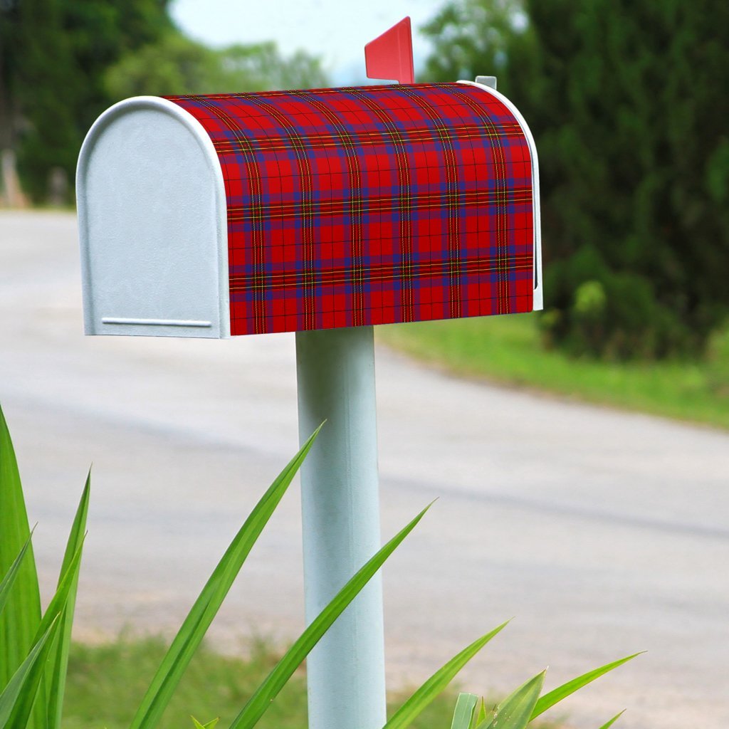 Leslie Modern Tartan Mailbox