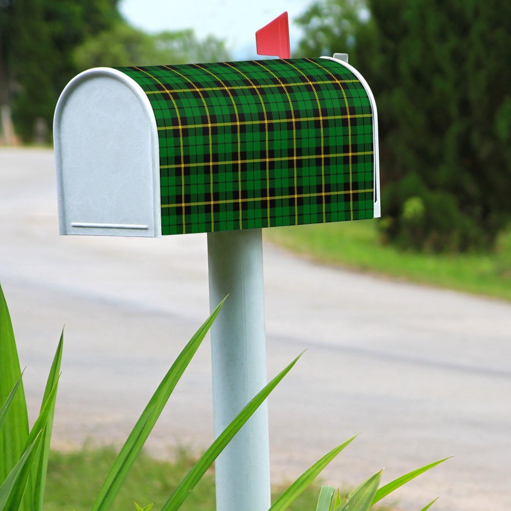 Wallace Hunting Green Tartan Mailbox