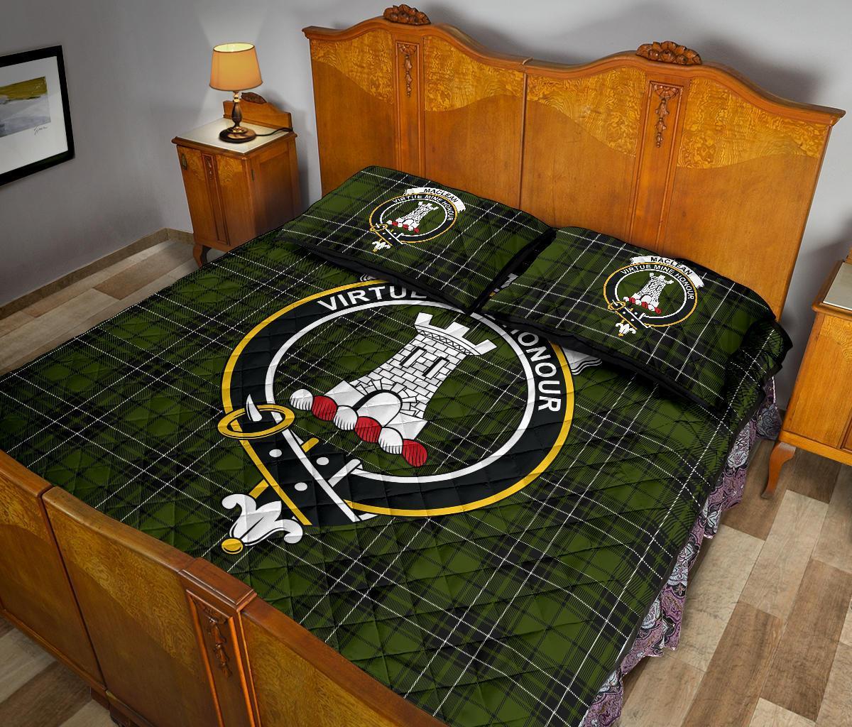 MacLean Hunting Tartan Crest Quilt Bed Set