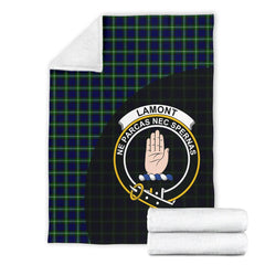 Lamont Modern Tartan Crest Blanket Wave Style