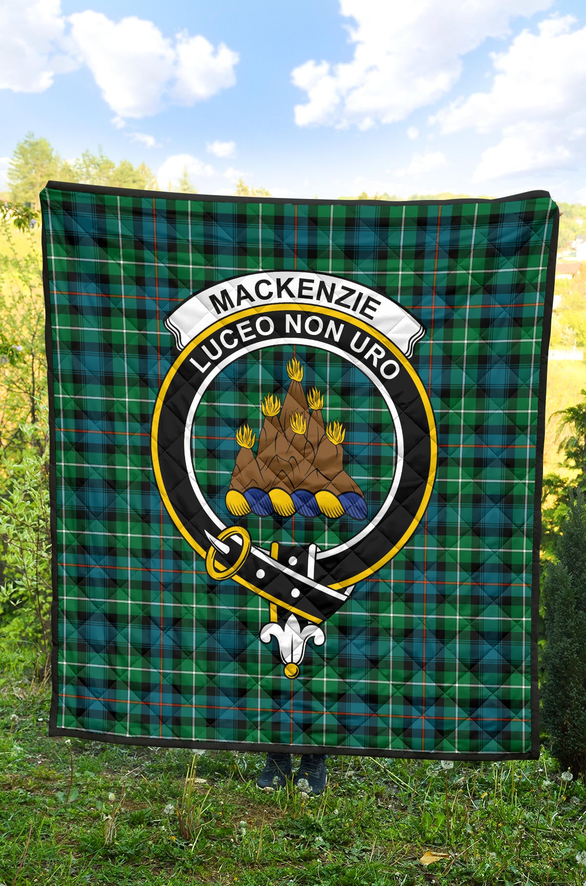 MacKenzie Ancient Family Tartan Crest Quilt - SP