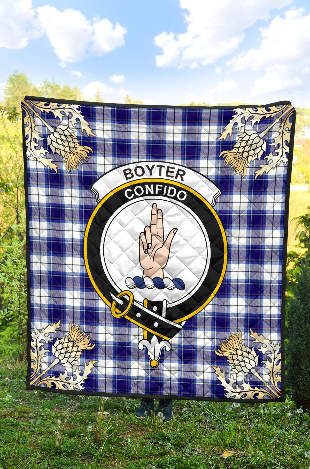 Boyter Tartan Crest Premium Quilt - Gold Thistle Style SP