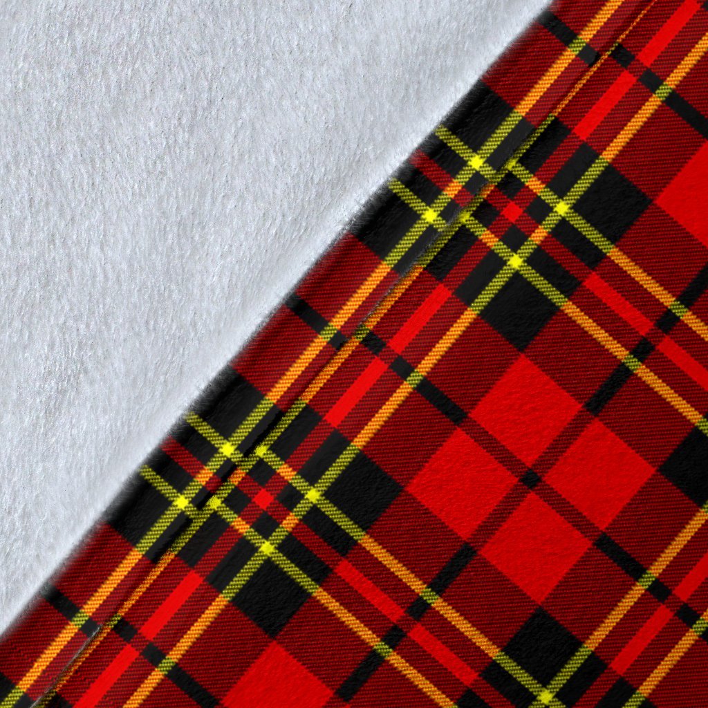 Brodie Modern Tartan Crest Blanket Wave Style