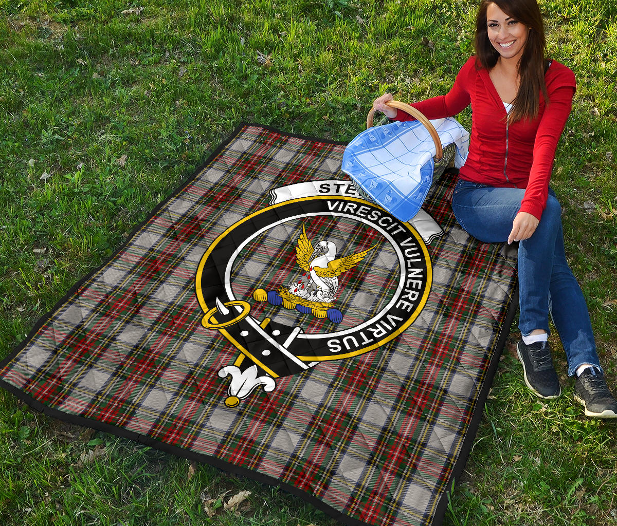 Stewart Dress Tartan Crest Quilt - SP