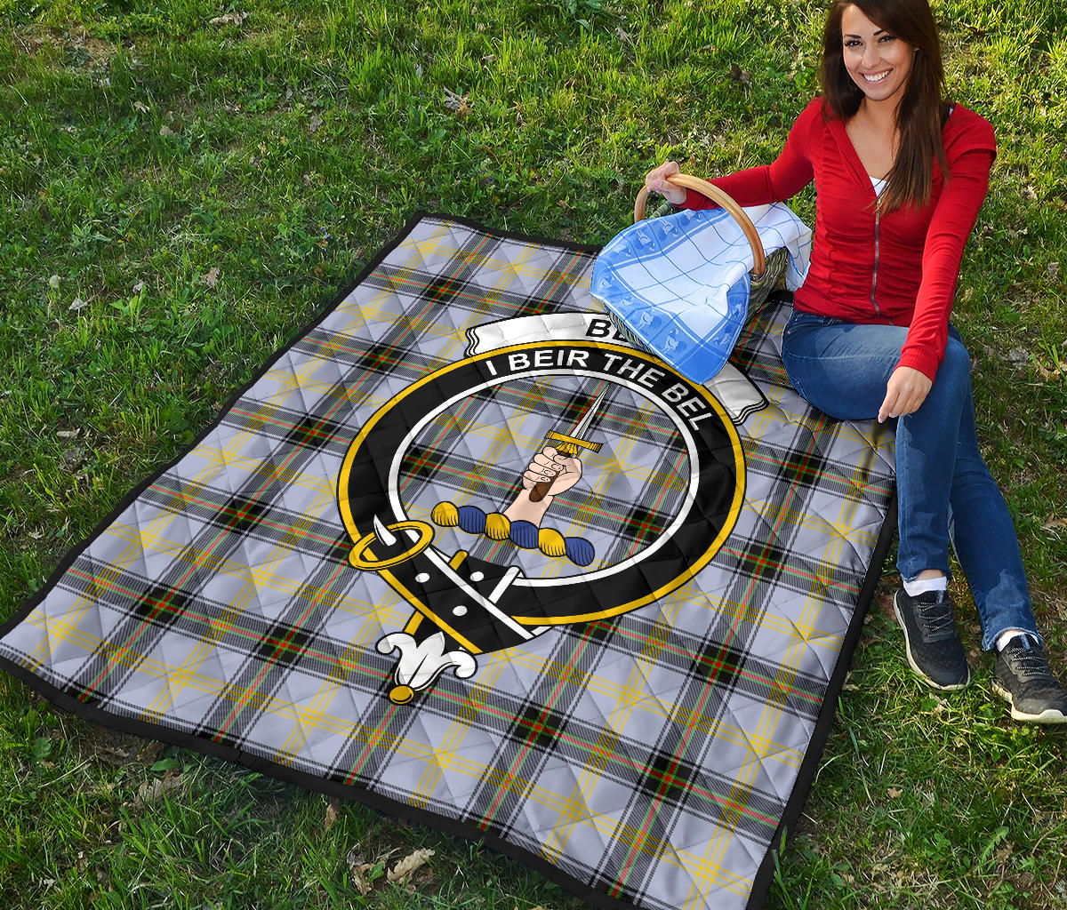 Bell Tartan Crest Quilt - SP