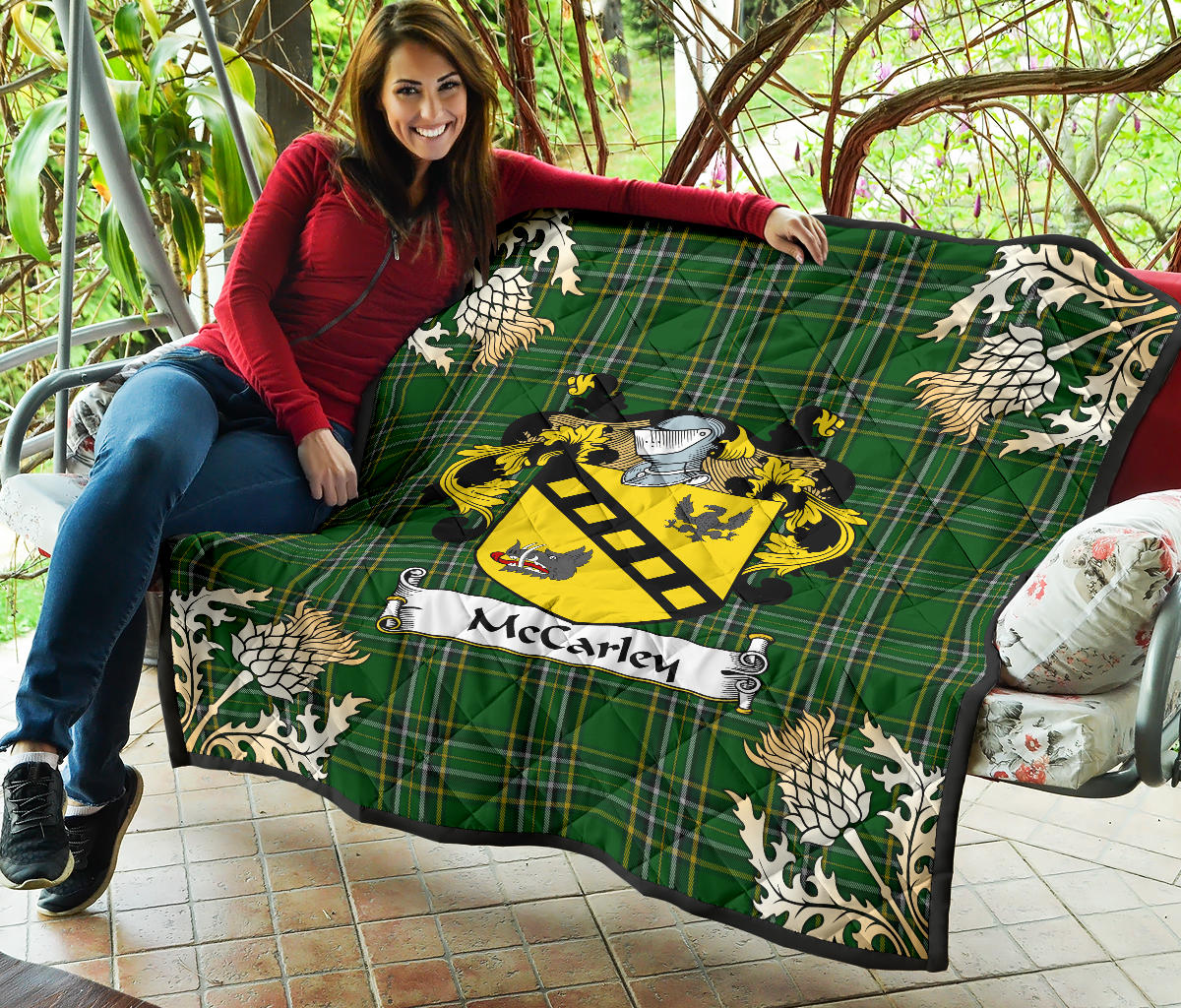 McCarley Tartan Crest Premium Quilt - Gold Thistle Style SP