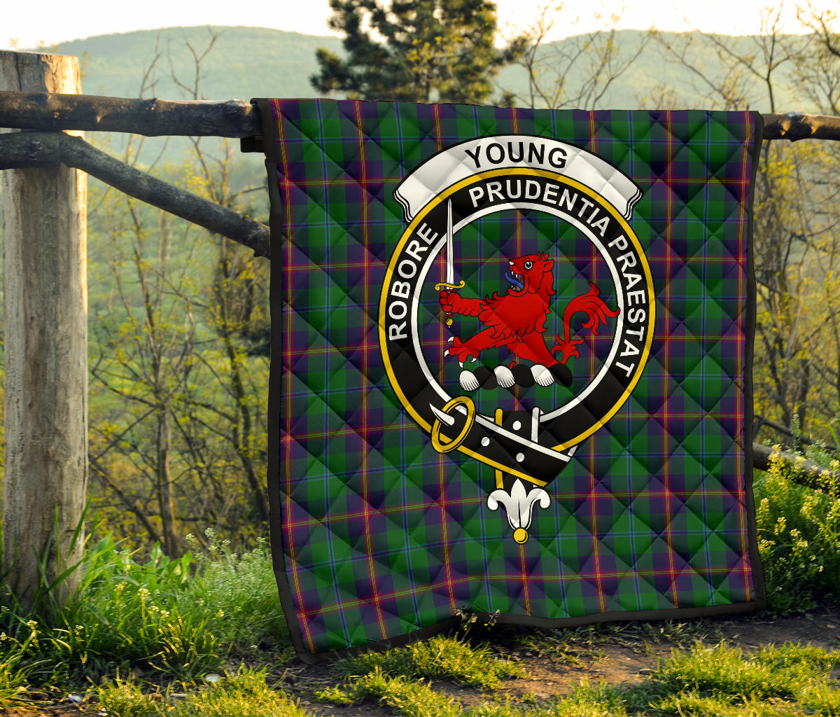 Young Tartan Crest Quilt - SP