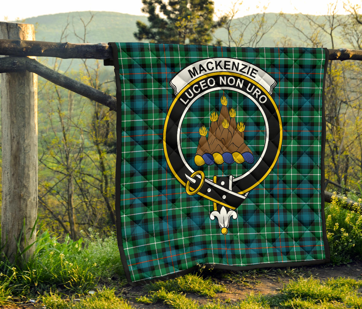 MacKenzie Ancient Family Tartan Crest Quilt - SP